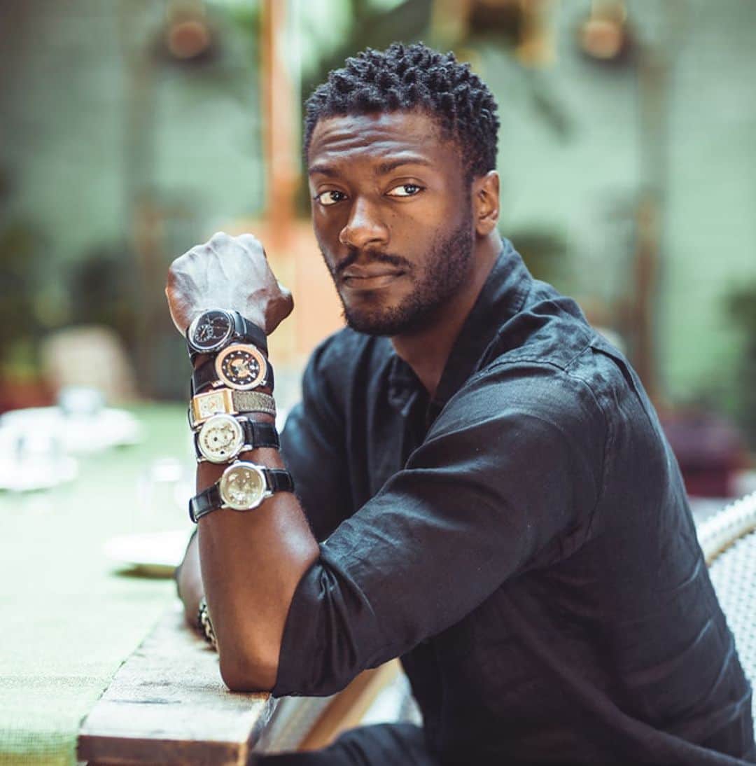 エドウィン・ホッジのインスタグラム：「Happy Birthday Brotha from the same motha!!! You’re a beast! That’s all!  Enjoy as we celebrate you and everything great you’ve brought to this world!!」