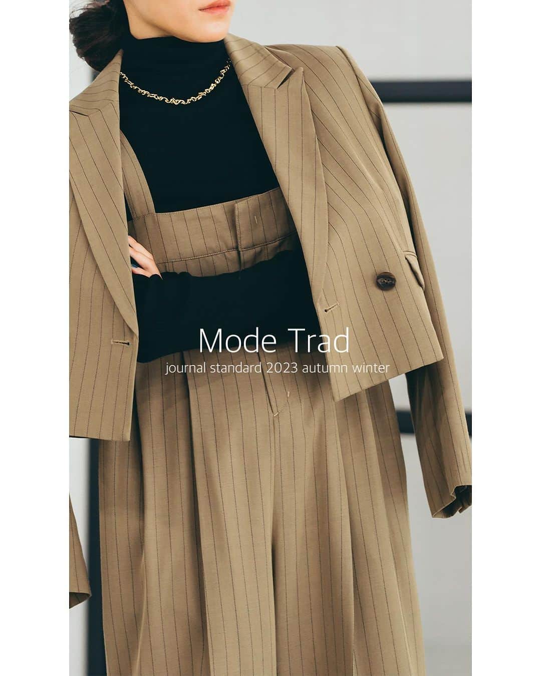JOURNAL STANDARDのインスタグラム：「MODE TRAD  いつの時代も上品で知的な印象を醸し出してくれるトラッドスタイル。  そんなトラッドを得意とするジャーナルスタンダードが最旬スタイルをお届け。 カジュアルなのにきちんと見えるコーディネートをぜひご参考に！  ——————————  ■クリアツイルクロップドJK ¥28,600 tax included No.23010400502030  ■クリアツイルハイウエストサロペットパンツ ¥28,600 tax included No.23030400503030  ■STUART AUSTINリブニット帽 ¥5,390 tax included No.23095410000030  ■【REMME/レメ】ボリュームソールCHELSEA BOOTS：ブーツ ¥19,800 tax included No.23093410004530  ------------------------------  @baycrews  ——————————  #baycrews #baycrewsstore #journalstandardladies #journalstandard #2023autumn #autumn #ジャーナルスタンダード #レディースファッション #ベイクルーズ #大人コーデ #秋コーデ #秋物 #秋服 #大人コーデ#30代コーデ#40代コーデ#サロペット#サロペットコーデ#ジャケット#ジャケットコーデ#ショートジャケット#サイドゴア#サイドゴアブーツ」