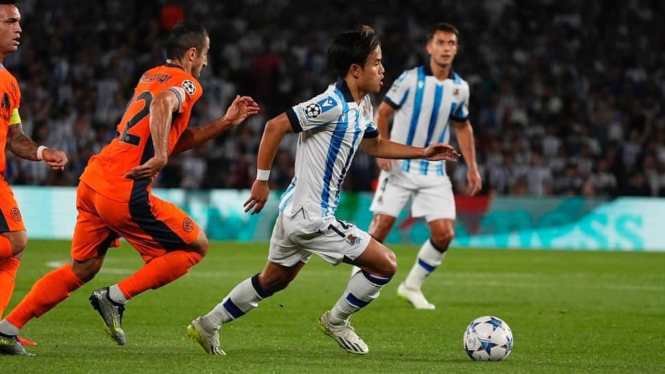 久保建英さんのインスタグラム写真 - (久保建英Instagram)「Debut en la @championsleague  Lastima no poder empezar con una victoria a pesar de las buenas sensaciones. A seguir!  チャンピオンズリーグデビュー戦。 内容が良かっただけに勝ちきれなかったことが悔しいですが、すぐにリーグ戦があるので準備していきたいと思います！  #championsleague  #realsociedad  #kubo  #久保建英」9月21日 20時51分 - takefusa.kubo