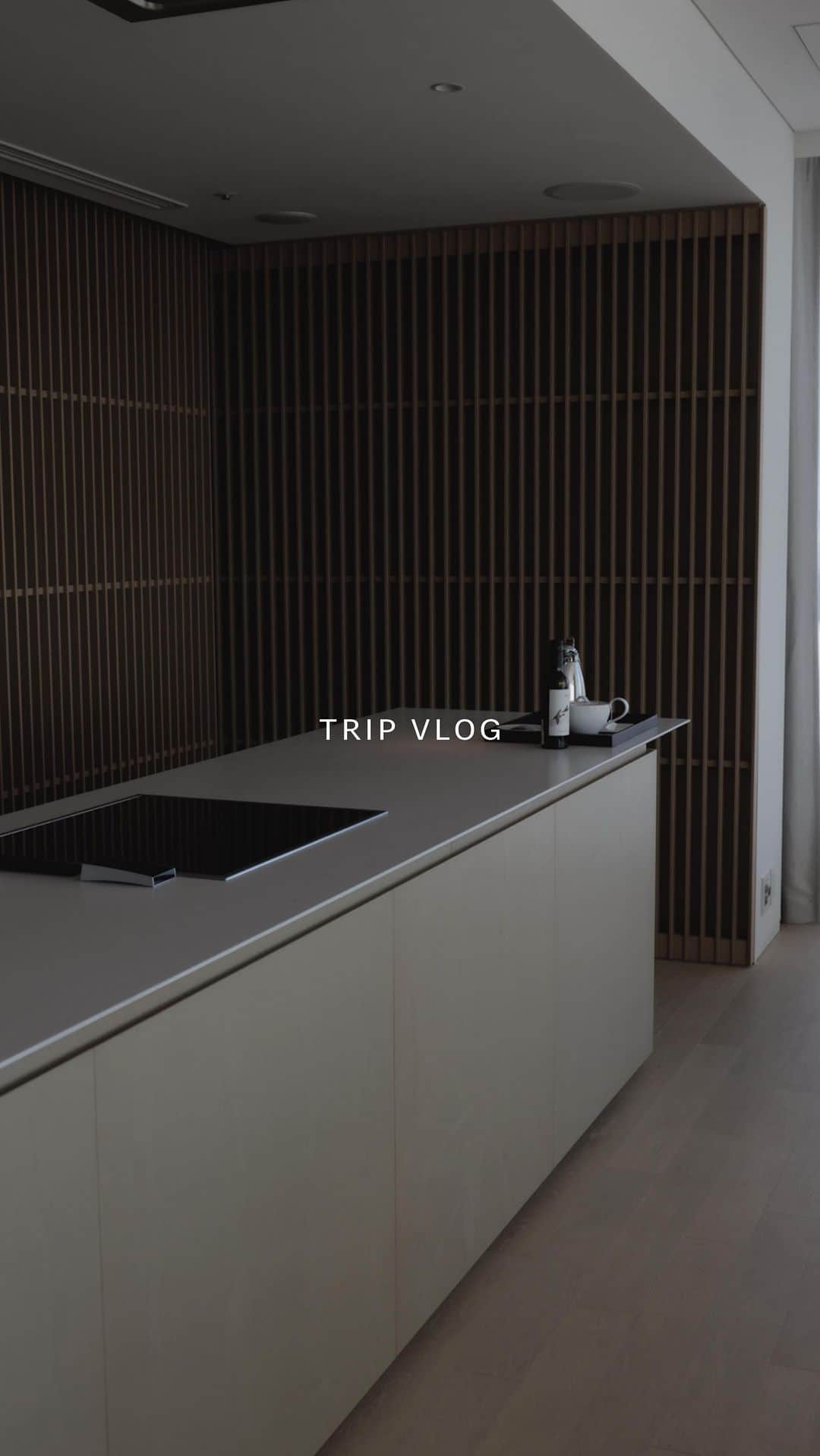 JUN / Yohukasiのインスタグラム：「1泊200万円と噂の都内最高級スイートが素敵過ぎた...  #tokyo #trip #hotel #hoteldesign  #東京ホテル」