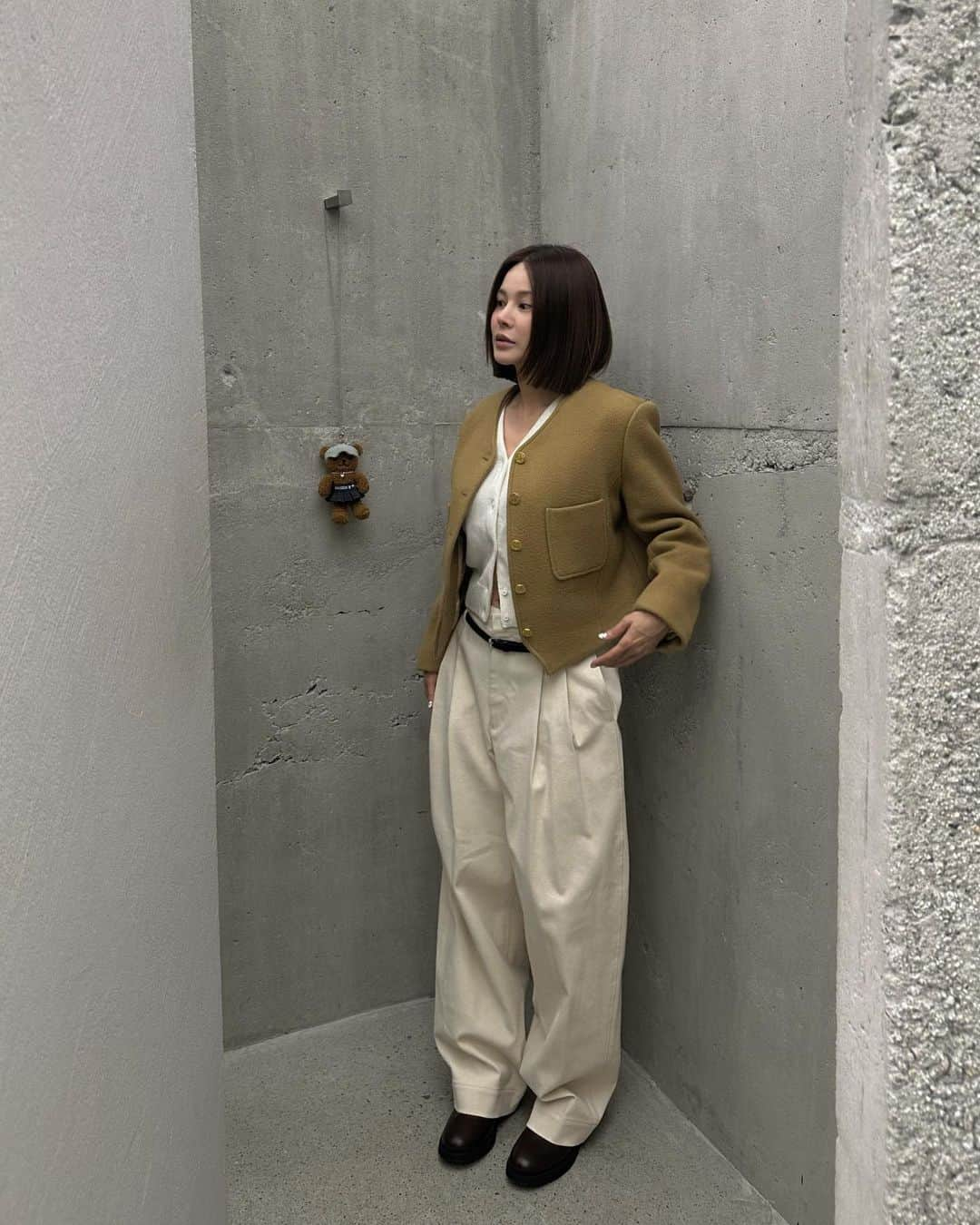 Ivyさんのインスタグラム写真 - (IvyInstagram)「@maisonmarais_official  언제나 옷입는걸 하나의 즐거움으로 인식할수 있게 해주는 내사랑 #메종마레 영원하리라🤎 역시 가을은 메종마레의 계절🍂 이번 시즌도 대박이야 지윤아 @jiyoonkwack」9月21日 19時40分 - greentee.park