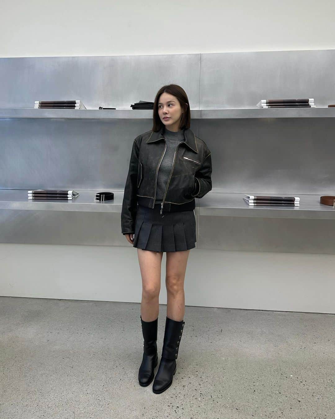 Ivyのインスタグラム：「@maisonmarais_official  언제나 옷입는걸 하나의 즐거움으로 인식할수 있게 해주는 내사랑 #메종마레 영원하리라🤎 역시 가을은 메종마레의 계절🍂 이번 시즌도 대박이야 지윤아 @jiyoonkwack」