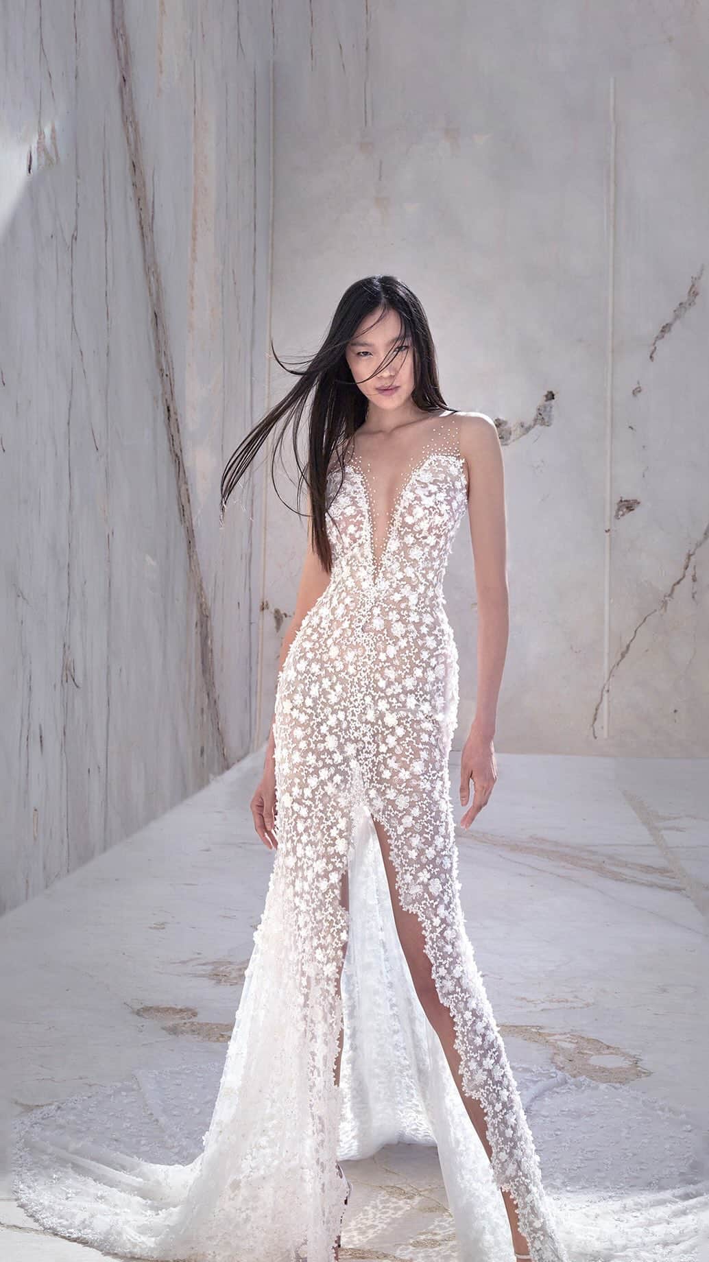 のインスタグラム：「New #AtelierPronovias Haute Couture collection now in stores💛  Dress: Verdant  Book your appointment via the link in bio🔗  #HauteCouture #SeasonsOfLight」