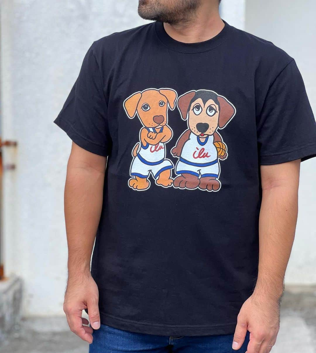 original brand 【ilu098】さんのインスタグラム写真 - (original brand 【ilu098】Instagram)「『 🐕🐕🏀 』 #レアプロジェクト から 最新作のTシャツが誕生したよ。 最高に可愛いすぎる♫  《販売》　 店舗: 9/22(金)11時~ Web: 9/22(金)11時~  #ilu098 #アイル犬🐕 #保護犬 #愛犬家 #沖縄 #犬tシャツ #ドッグtシャツ」9月21日 20時06分 - ilu098