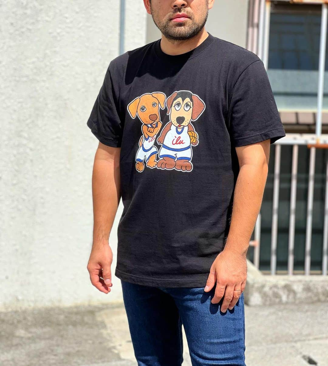 original brand 【ilu098】さんのインスタグラム写真 - (original brand 【ilu098】Instagram)「『 🐕🐕🏀 』 #レアプロジェクト から 最新作のTシャツが誕生したよ。 最高に可愛いすぎる♫  《販売》　 店舗: 9/22(金)11時~ Web: 9/22(金)11時~  #ilu098 #アイル犬🐕 #保護犬 #愛犬家 #沖縄 #犬tシャツ #ドッグtシャツ」9月21日 20時06分 - ilu098