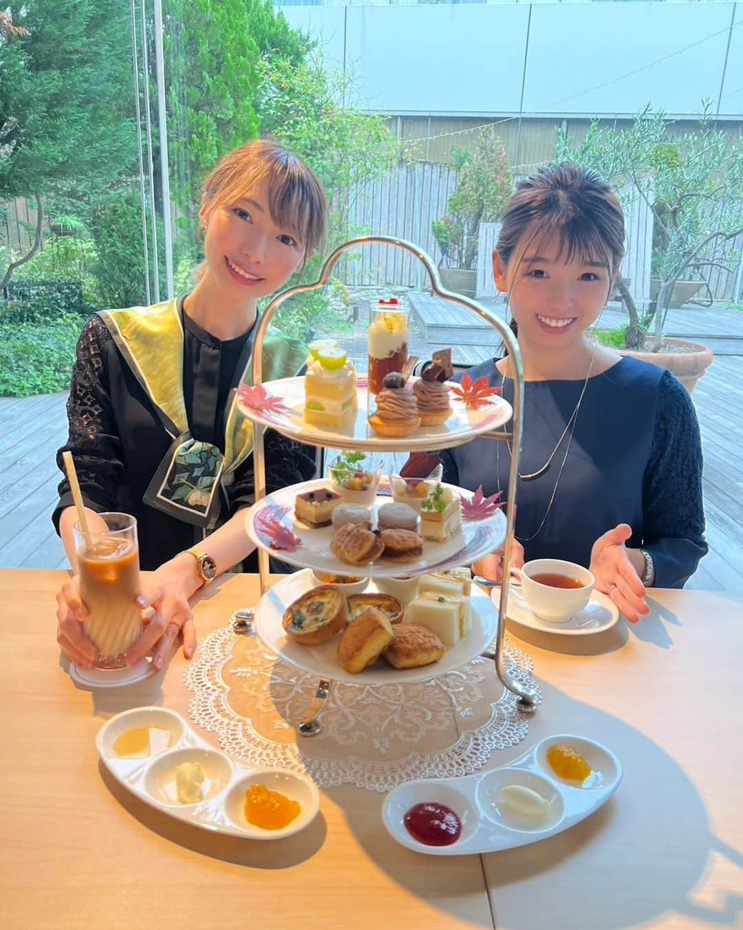 彦坂まなみさんのインスタグラム写真 - (彦坂まなみInstagram)「📍ホテルモリノ（@hotelmolinoshinyurigaoka ） 新百合ヶ丘でアフタヌーンティー🫖 引っ越して、初めてできたお友達と♡ わみちゃん♡@i.wami_syk  同じ愛知県出身だし、共通点もめちゃくちゃ多くて、話尽きない❥❥❥ めっちゃ楽しかった♡🫖 アフタヌーンティーも全種類美味しかった！！絶対食べきれないと思ってたけど、完食できた〜〜🦸🦸 アレルギー対応とかもしてくださって、めっっっちゃ良かった🫶🫶🫶 超オススメ〜🕊️🕊️ 変わったらまた行こ〜🫖🧁❣❣  #アフタヌーンティー #新百合ヶ丘 #新百合ヶ丘カフェ #ホテルモリノ #神奈川アフタヌーンティー #ヌン活 #アフタヌーンティー巡り #しんゆり #新百合ヶ丘グルメ  #新百合ヶ丘ランチ #shinyurigaoka #afternoontea  #はじめてのおともだち」9月21日 20時23分 - ma7am1