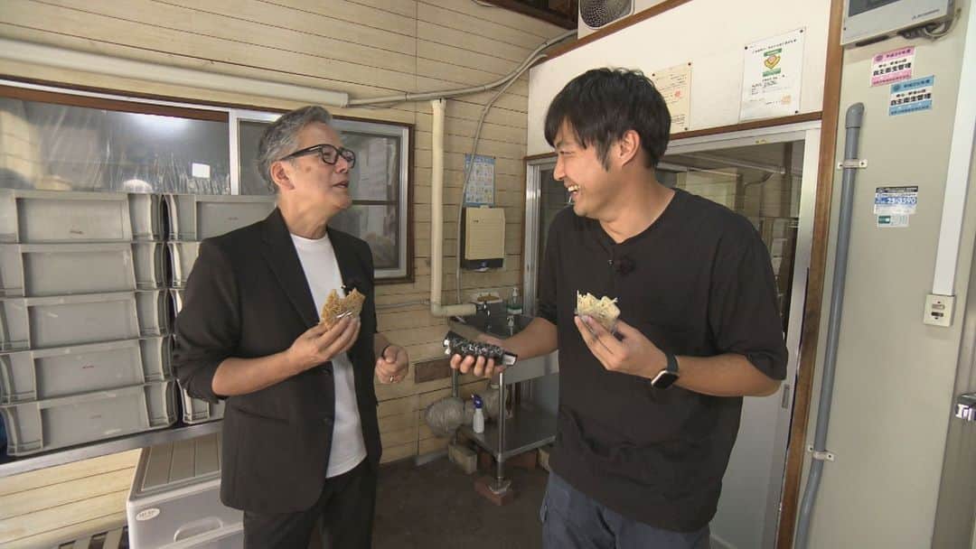 北海道放送「今日ドキッ!」さんのインスタグラム写真 - (北海道放送「今日ドキッ!」Instagram)「. 今日の#今日ドキッ は… 【グッチーのジモト応援団】  #グッチー が地域の知られざる逸品を 紹介する、ジモト応援団！  今回は美唄の歴史とともに誕生した、 全国に誇る【焼きそば】が登場！！  その美味しさに, グッチーもグーポーズ(`･ω･´)  #hbc #北海道放送 #hbcテレビ #北海道 #札幌 #アナウンサー #堀啓知 #森田絹子 #グッチー #美唄 #焼きそば #北海道グルメ #北海道」9月21日 12時10分 - hbc_kyodoki