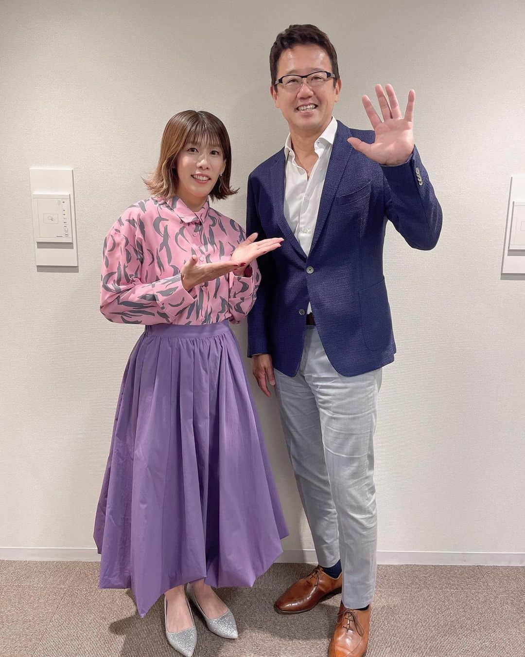 のインスタグラム：「今日は朝から、 古田敦也さんとトークショーに 登壇させていただきました😊  古田さんの時代に合わせて 対応されている考え方は とても学びが多く 一緒に登壇しているのに いつのまにか聴講の方々と 同じように聞き入ってしまいました😆  朝から素晴らしいお言葉が 胸に響きました😆  ありがとうございました🙇🏻‍♀️  #古田敦也 さん #HSIF2023」