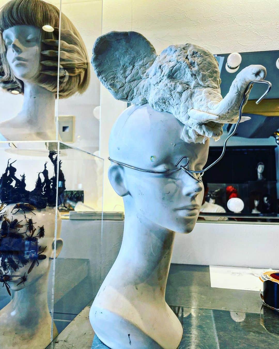 のインスタグラム：「#elephant #paperclay」