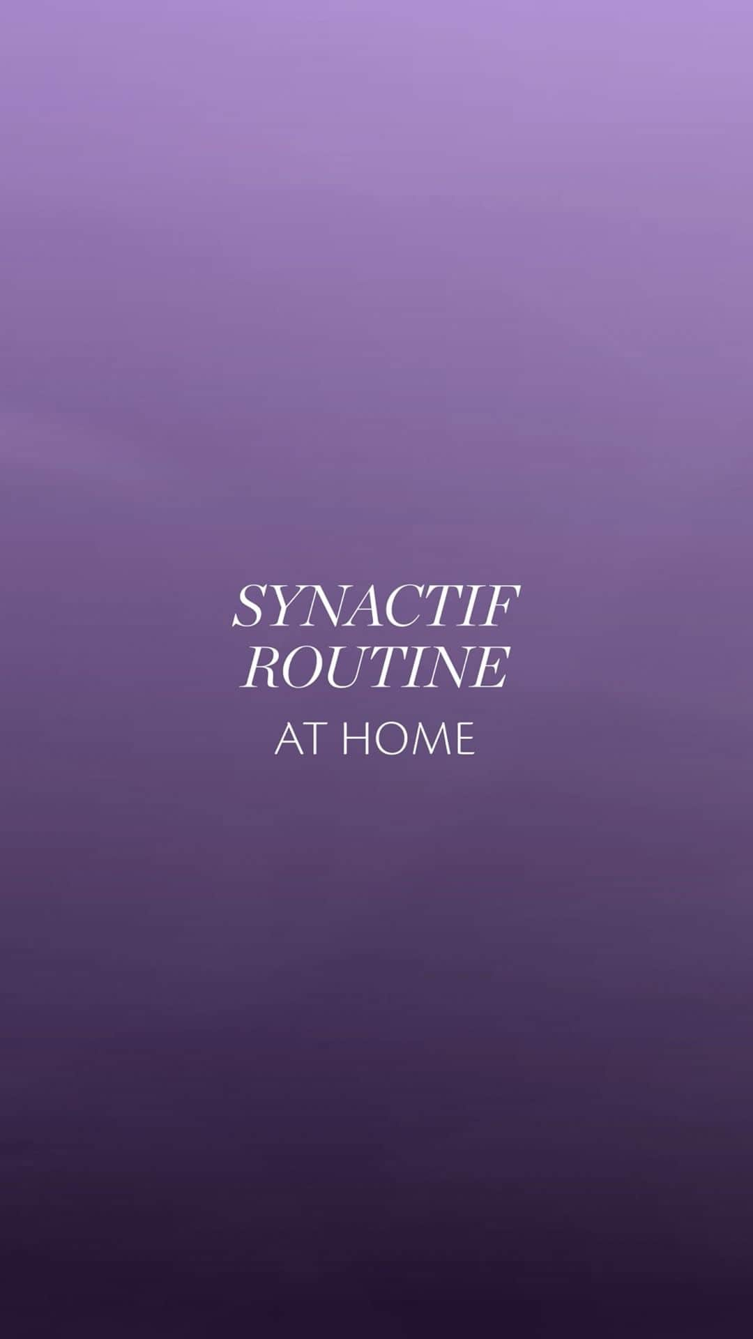 Clé de Peau Beauté Officialのインスタグラム：「Too busy to fit in a spa session but craving some therapeutic downtime? Indulge in a spa-like experience with our #Synactif collection every morning when you wake up and in the evenings before bed. Drawing inspiration from detoxifying spa treatments, each step of this skincare ritual is steeped in purification and regeneration.   忙しくてスパトリートメントに行く時間がないけれど、癒しの時間が欲しい方に。 毎朝の目覚めと夜の寝る前に、先進のリンパ管研究をさらに進化させたクレ・ド・ポー ボーテ最高峰ライン #シナクティフ でスパトリートメントのような体験をお楽しみください。 浄化から始まるステップは、アイテムを重ねるたびに、心までクリアになっていくような喜びと感動がおとずれます。 シナクティフの「浄化創生」は、ステップごとに美が次元を駆け上がるような高揚をもたらします。」