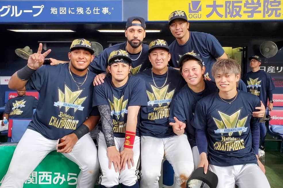 杉本裕太郎さんのインスタグラム写真 - (杉本裕太郎Instagram)「3連覇⚾️  昨日応援ヤバかったです📣📣📣 前日お立ち台で、明日決めますって言ってしまったので無事決めれてよかったです🤣 残り試合も頑張ります！ 何卒よろしくお願いします😆 #優勝 #初胴上げ #みんな好き」9月21日 13時09分 - 99tarosu345