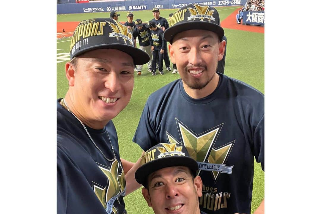 杉本裕太郎さんのインスタグラム写真 - (杉本裕太郎Instagram)「3連覇⚾️  昨日応援ヤバかったです📣📣📣 前日お立ち台で、明日決めますって言ってしまったので無事決めれてよかったです🤣 残り試合も頑張ります！ 何卒よろしくお願いします😆 #優勝 #初胴上げ #みんな好き」9月21日 13時09分 - 99tarosu345