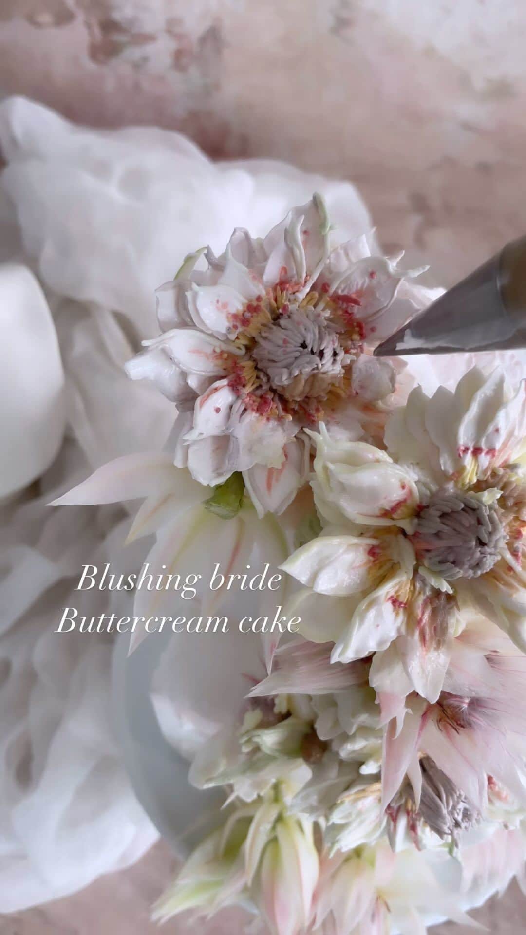 청담 수케이크 (atelier soo)のインスタグラム：「🍂🎼」