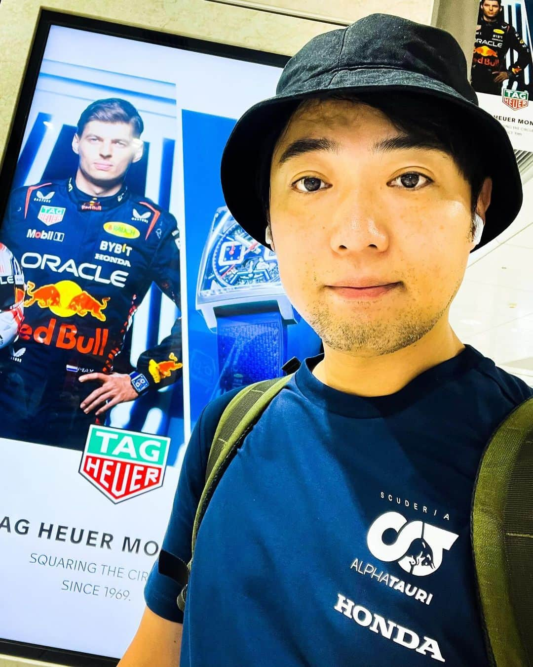 西野誠さんのインスタグラム写真 - (西野誠Instagram)「鈴鹿ではなく、大阪に向かっています。 #f1jp #ミュージカルスクールオブロック  #honda #maxverstappen #yukitsunoda」9月21日 14時07分 - makotonishino