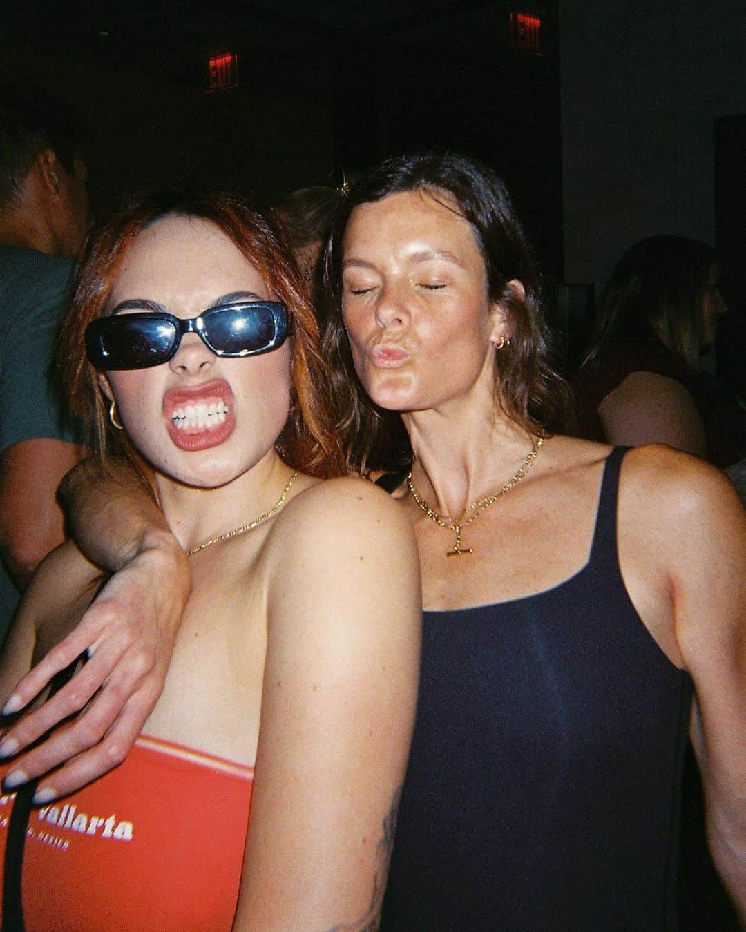 Zoe Ballantyneのインスタグラム：「Fun on film 🎞️🌺」