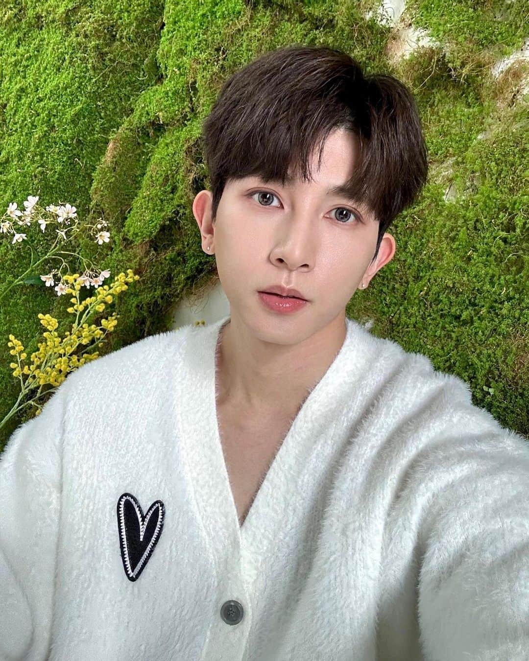 キソプさんのインスタグラム写真 - (キソプInstagram)「꼬츨든남쟈🌼」9月21日 14時38分 - ki_seop91