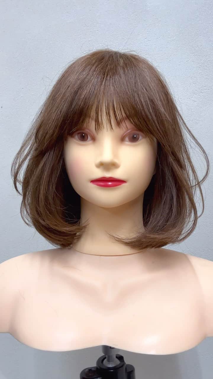 鶴谷和俊のインスタグラム：「bob💇‍♀️  #BobHair #bob #波波头  #波波頭  #밥헤어 #बॉब हेयर #波霸頭  #ボブ  ハサミ @joewell_global  @joewell_japan  SDB-58R CST-25/25」