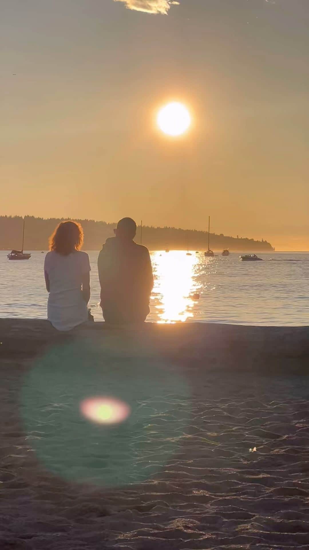 レイチェル・チャンのインスタグラム：「Sunsetbeach #beach #vancouver  #ビーチ　#バンクーバー #旅行」