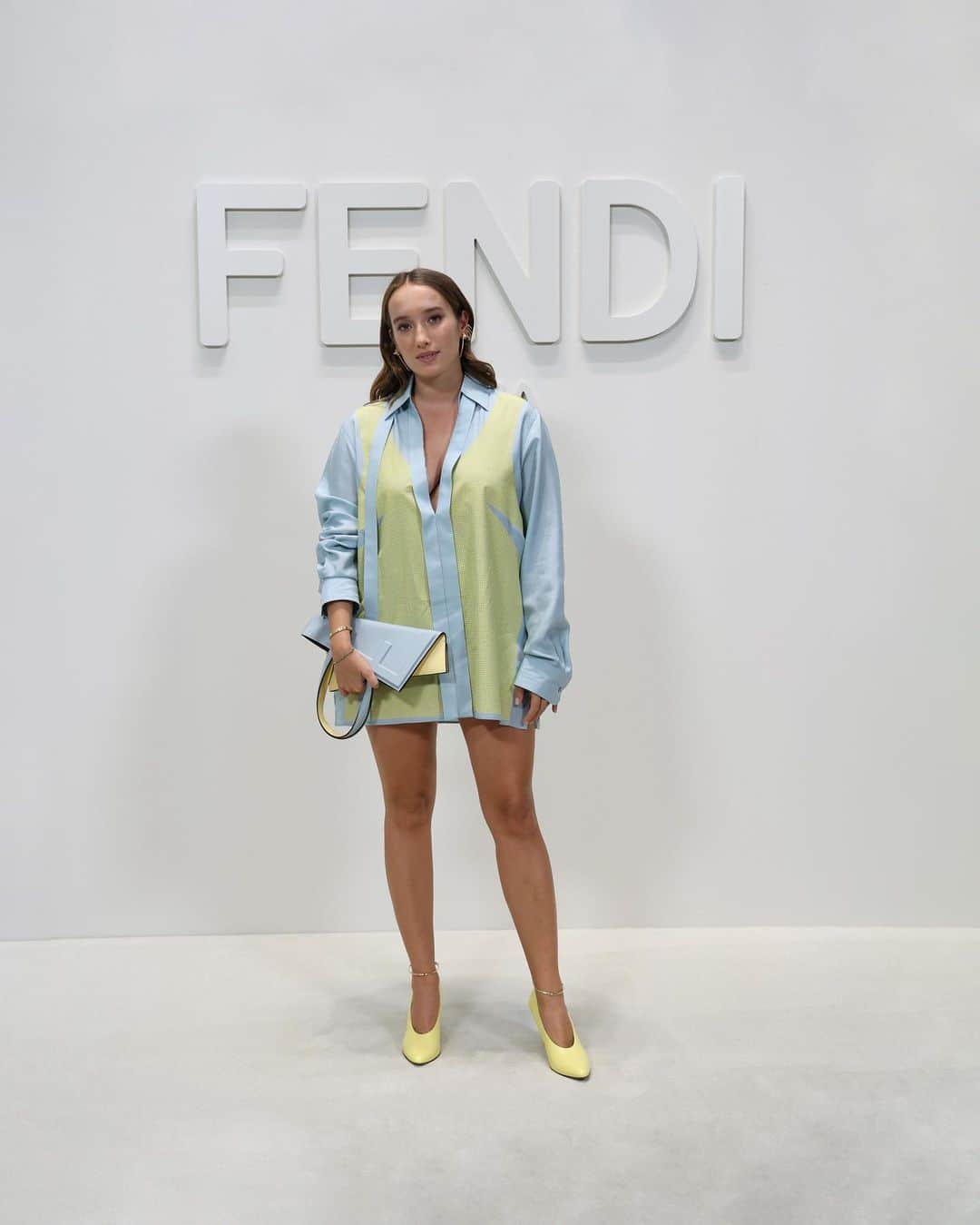 Fendiさんのインスタグラム写真 - (FendiInstagram)「Friends of the House and special guests attended the #FendiSS24 show.  #FendiAmbassador @_yujin_an @zitadhauteville @adeleexarchopoulos @leonettalf」9月21日 15時04分 - fendi