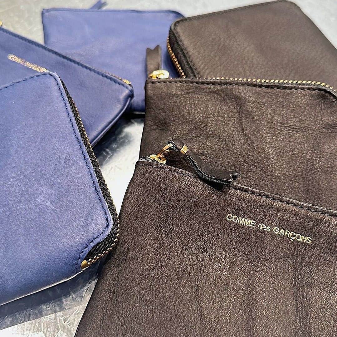H BEAUTY&YOUTHさんのインスタグラム写真 - (H BEAUTY&YOUTHInstagram)「＜COMME des GARCONS WALLET＞ WASHED L ZIP ¥17,050 WASHED POUCH ¥18,150 WASHED FOLD ¥40,150  #H_beautyandyouth #エイチビューティアンドユース @h_beautyandyouth  #BEAUTYANDYOUTH #ビューティアンドユース #Unitedarrows #ユナイテッドアローズ #commedesgarconswallet」9月21日 15時06分 - h_beautyandyouth