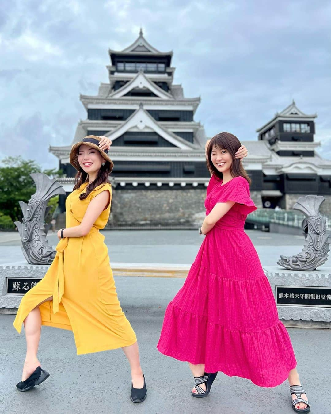 織田千穂のインスタグラム：「花組ポーズ at 熊本城🏯」