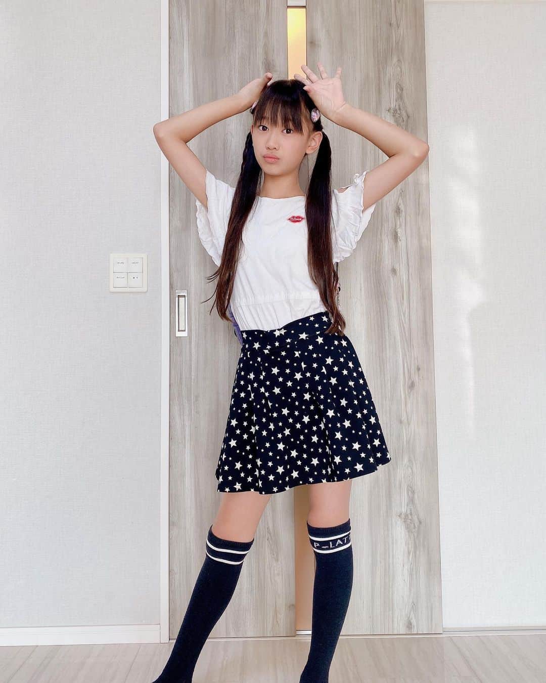藤林夢さんのインスタグラム写真 - (藤林夢Instagram)「💗藤林夢(Yume)💗 @yumemama.mini 【🏫学校出発ポーズでし ...