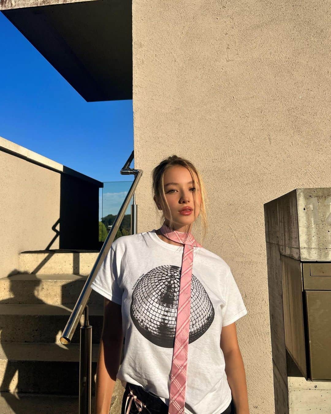 サクラ・キルシュのインスタグラム：「🪩🎀 @inprintwetrust.co has the best tee’s! looove this disco ball shirt sm ⭐️ @inprintwetrust.co のディスコボールTシャツ！！かわいいいい^o^」