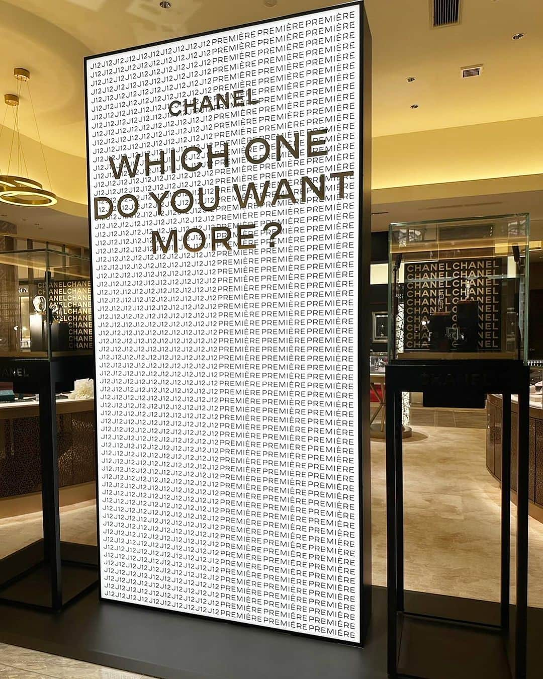 福井駅前ジュエリーパリさんのインスタグラム写真 - (福井駅前ジュエリーパリInstagram)「【CHANEL】 期間限定イベント WATCH THE MATCH  メゾンのアイコンであるJ12とプルミエール。 それぞれの魅力と特性をご紹介する期間限定イベント 「WATCH THE MATCH（ウォッチ ザマッチ）」に是非お立ち寄りください。 J12かプルミエールか、 ご自身の理想のウォッチを見つけてください。  期間:9月21日（木）～10月22日（日）  #時計#福井#時計専門店#時計おすすめ#成人祝い#結納#結納返し#還暦祝い#腕時計#時計好き#腕時計コーデ#時計コレクション#ジュエリーパリ#ジュエリー#ウォッチ#カルティエ#IWC#フランクミュラー#タグホイヤー#シャネル#ゼニス#グランドセイコー#デファイ#watch#jewelry#JewelryPARIS#fukui#j12#プルミエール#ボーイフレンド」9月21日 16時21分 - j_paris_fukui