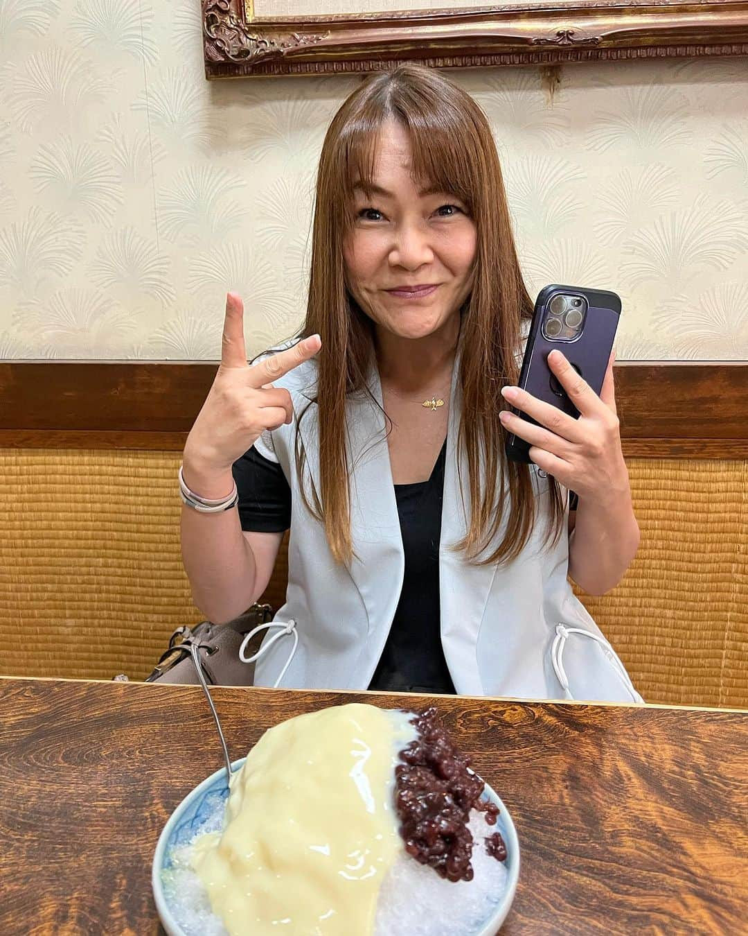 吉村美紀さんのインスタグラム写真 - (吉村美紀Instagram)「前から行ってみたかったお店！ 甘いっこ 練乳たっぷりで美味しかった〜  #かき氷 #あまいっこ」9月21日 16時31分 - lespros_miki