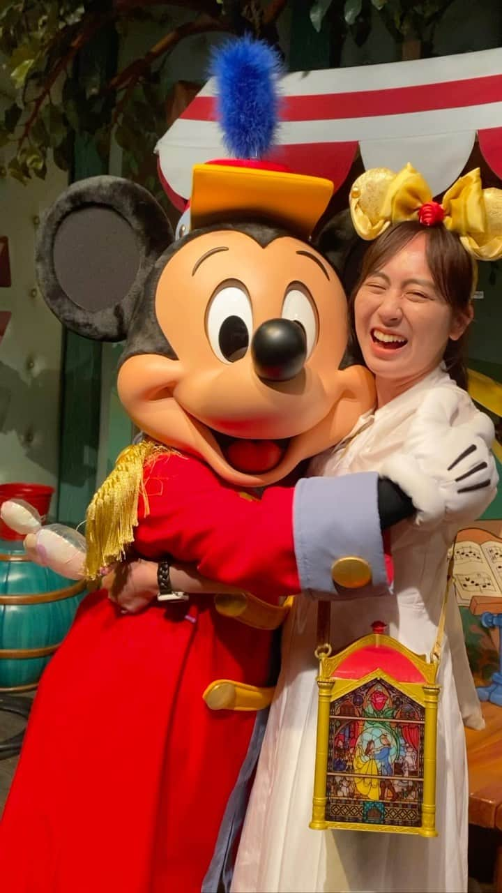 坂口理子のインスタグラム：「40周年満喫でした....🏰🤍💛🧡💙💜 (※ディズニー行った時のリール作ってみました)  #リール #連投 #東京ディズニーランド #tdl #ディズニーランド #40周年 #40周年ディズニー  #東京 #tokyo #disney #ミートミッキー  #トゥーンタウン #シンデレラ城 #ベイマックス #ハーモニーインカラー #ミキミニ」