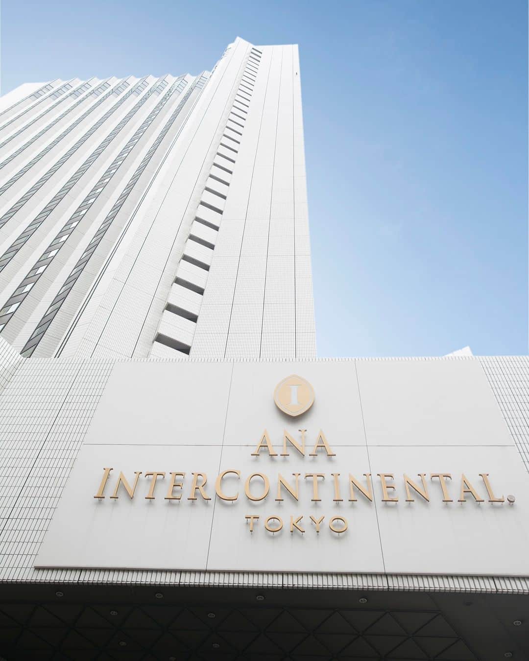 のインスタグラム：「「ワールド・トラベル・アワーズ2023」において、ANAインターコンチネンタルホテル東京が「日本のリーディング・ビジネスホテル2023」を受賞しました。🏅  1993年に設立されたワールド・トラベル・アワーズは、旅行・観光産業において優秀な施設や事業者を表彰する、世界的に権威のあるアワードです。ウォールストリートジャーナル紙が「旅行業界のオスカー」と評する名誉ある賞です。🏆  日頃よりご支援いただいている皆様に心より感謝申し上げます。🙇🙏  ANA InterContinental Tokyo is proud to announce that we have been awarded the 2023 World Travel Awards "Japan's Leading Business Hotel".🏅  The World Travel Awards is the leading global travel and tourism awards programme. Established in 1993, it is the only truly global travel awards programme, with winners set the benchmark to which all others aspire.🏆  We are grateful to our guests and colleagues for their support and recognition.🙇🙏  #anaインターコンチネンタルホテル東京 #anaintercontinentaltokyo #hotel #ホテル #WorldTravelAwards #ワールドトラベルアワーズ」