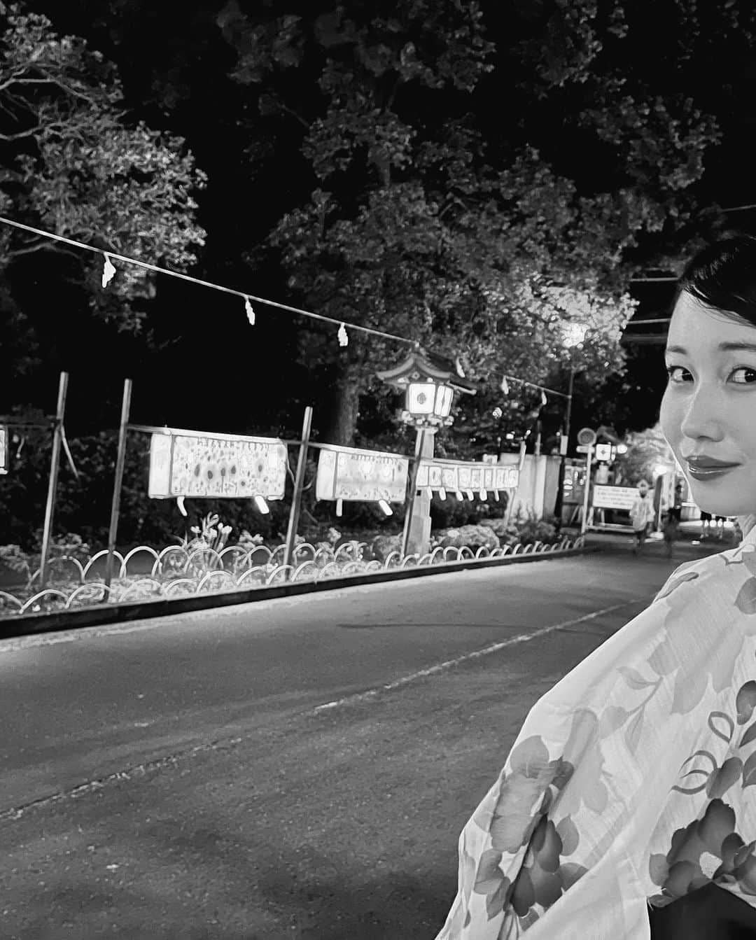 のインスタグラム：「finally👘🖤🌙」