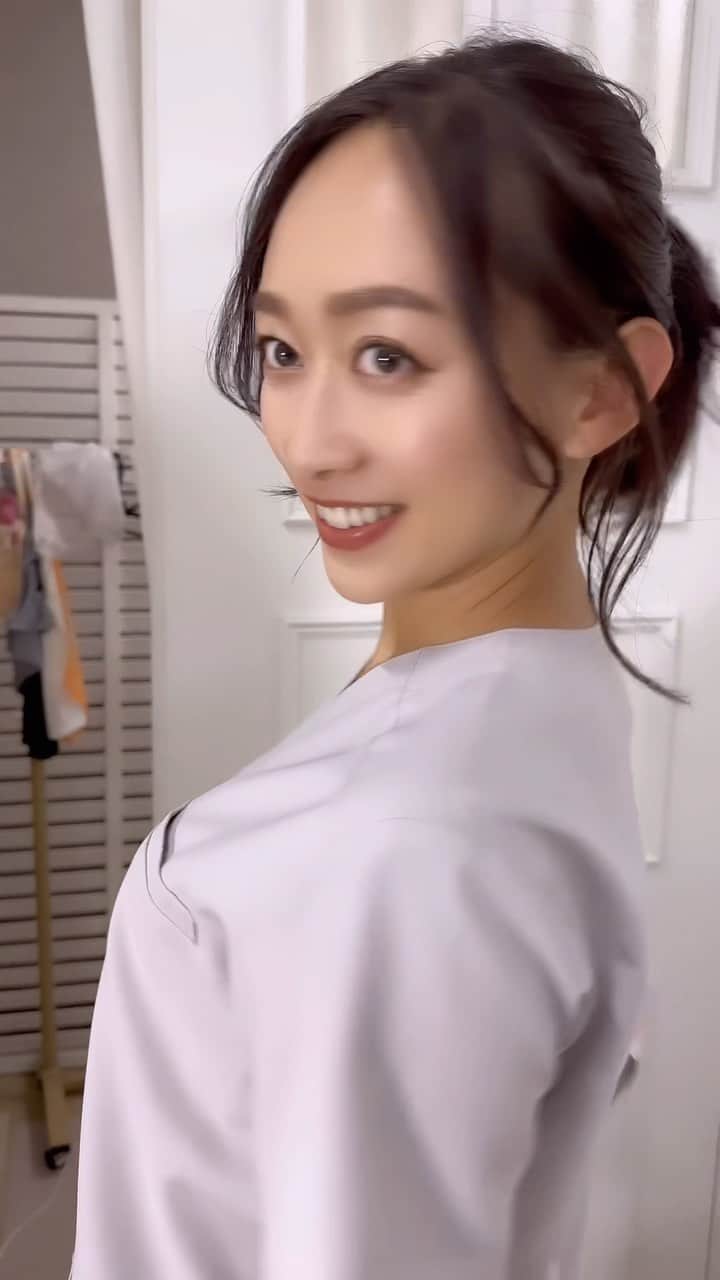 のインスタグラム：「#顔面キック するナース🤣」