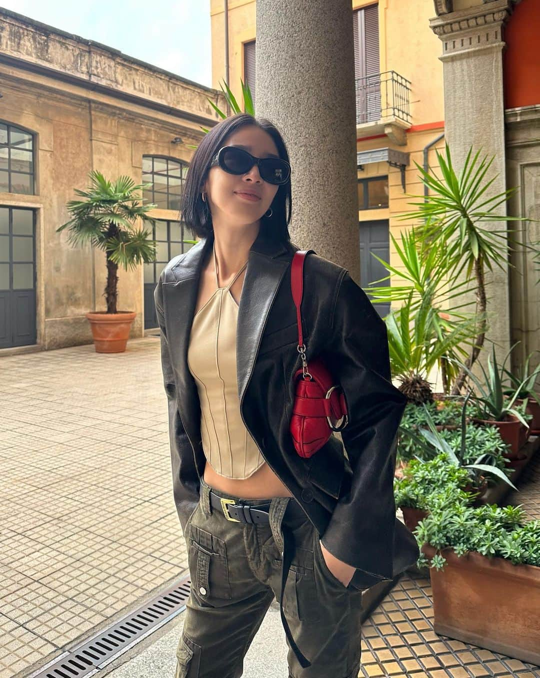 アイリーン・キムのインスタグラム：「Ciao Milano❤️‍🔥 #ootd」