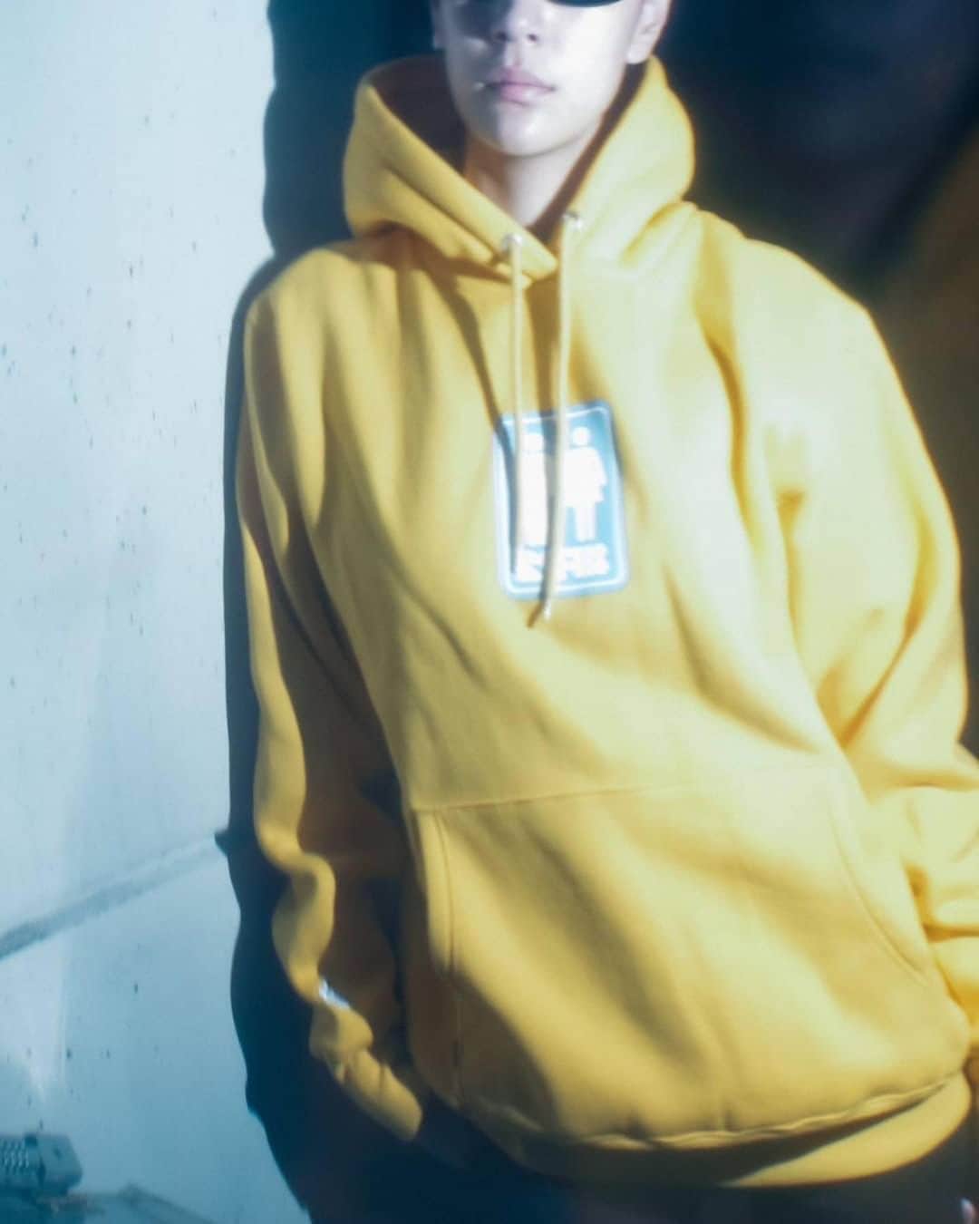 #FR2さんのインスタグラム写真 - (#FR2Instagram)「Dressing is a way of life.  "Sex Sign Hoodie"  Available Now.  We ship worldwide.  Photo by @seiya103   #FR2#fxxkingrabbits#頭狂色情兎」9月21日 18時00分 - fxxkingrabbits