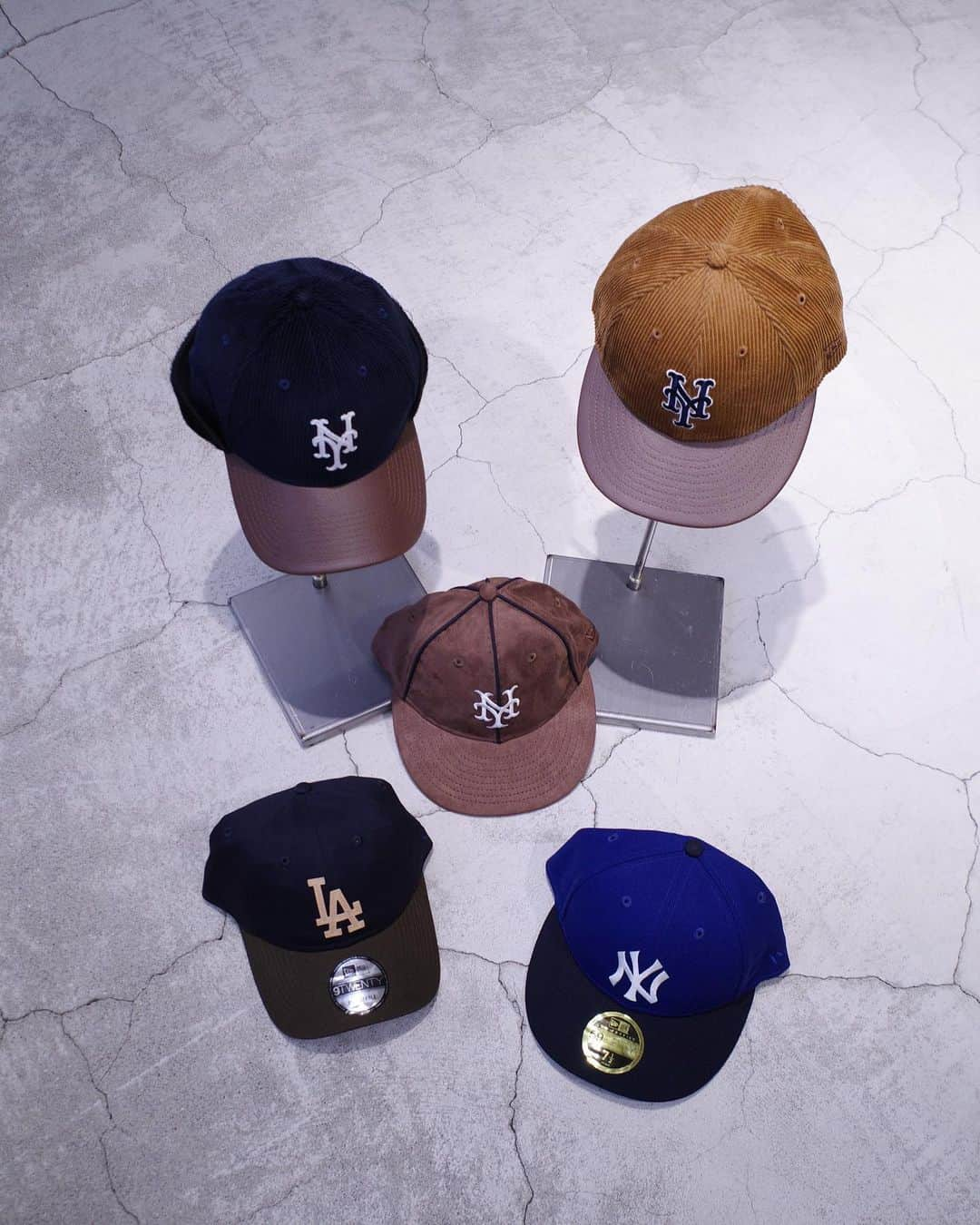 JOURNAL STANDARD 表参道さんのインスタグラム写真 - (JOURNAL STANDARD 表参道Instagram)「【 NEW ERA ＊ JS 】  @neweracap  @newerajapan  ⁡ ---------------------------------------- ⁡ ▶︎ NEW ERA ＊ JS RC 9FIFTY METS ¥6,050- tax included [No,23095610005930]  ▶︎ NEW ERA ＊ JS 9TWENTY LA ¥5,500- tax included [No,23095610006130]  ▶︎ NEW ERA ＊ JS LP 59FIFTY YANKEES ¥6,160- tax included [No,23095610005630]  ▶︎ NEW ERA ＊ JS LP 9FIFTY METS ¥6,050- tax included [No,23095610005730]  ▶︎ NEW ERA ＊ JS 39THIRTY Flip ¥6,380- tax included [No,23095610006330]  -----  #journalstandard#ジャーナルスタンダード  #harajuku#omotesando#mensfashion#mens#styling#coordinate#streetwear#23aw#unisexfashion#原宿#表参道 #newera」9月21日 18時10分 - jsomotesando