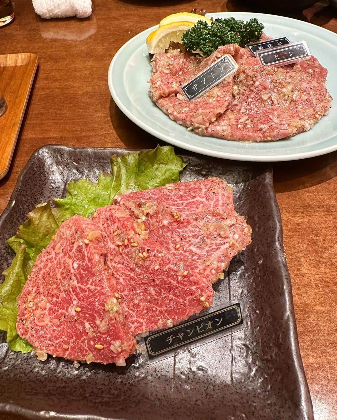 MAYUさんのインスタグラム写真 - (MAYUInstagram)「. 下町感のある写真でこんばんは🌇❤️ . このまえの静龍苑🥩✨ やっぱりここのお肉は美味し〜〜！🤤 松坂牛のチャンピオン牛のお肉も 有り難く頂いたよ🥹🙏✨ . 気の使わない友達たちと居ると ついつい一緒に乾杯したくなっちゃって あっという間に真っ赤っか😳🥂 . . #静龍苑#焼肉#タン#松坂牛#チャンピオン牛#清澄白河#東京#東京焼肉#ootd#fashion#fashionstyle#tokyo#japan#yakiniku#matsuzakabeef#beef#seiryuen」9月21日 18時40分 - mayu.kina_golf