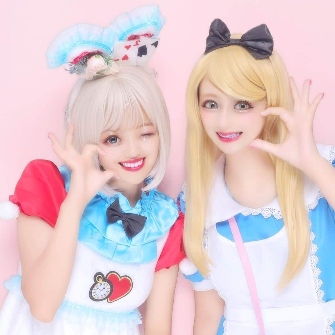 あいりDXさんのインスタグラム写真 - (あいりDXInstagram)「あぃしなディズニー🐭🏰🎀 不思議の国のアリスと白うさぎになったよ💕 人生初のdハロ仮装しなこと出来て楽しかった🥰 声かけてくれたみんな、ありがとうございました👻 あぃしなハロウィンどうですか？🫶🫶🫶  #dハロ　#dハロ仮装」9月21日 18時35分 - airidxdxdxdayo