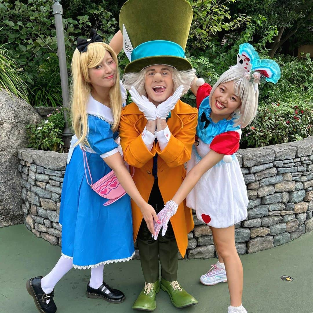 あいりDXさんのインスタグラム写真 - (あいりDXInstagram)「あぃしなディズニー🐭🏰🎀 不思議の国のアリスと白うさぎになったよ💕 人生初のdハロ仮装しなこと出来て楽しかった🥰 声かけてくれたみんな、ありがとうございました👻 あぃしなハロウィンどうですか？🫶🫶🫶  #dハロ　#dハロ仮装」9月21日 18時35分 - airidxdxdxdayo