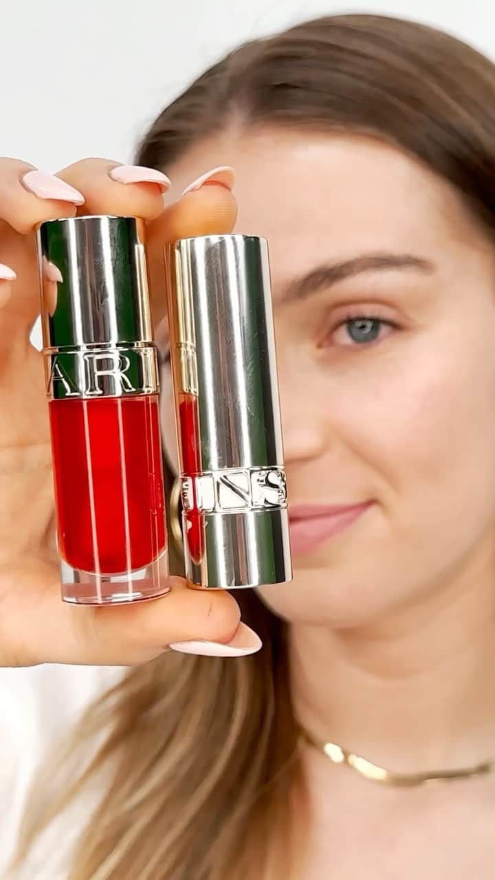 Clarins Canadaのインスタグラム：「Let your red lip dreams come true with this duo. 🍒💋 Our New Joli Rouge and Cherry Lip Comfort Oil create the perfect classic red lips. __________ Un rêve qui devient réalité avec ce duo. 🍒💋 Notre Nouveau Joli Rouge et notre Lip Comfort Oil Cherry créent les parfaites lèvres rouges classiques. . . . #Clarins #Makeup #JoliRouge #LipOil」