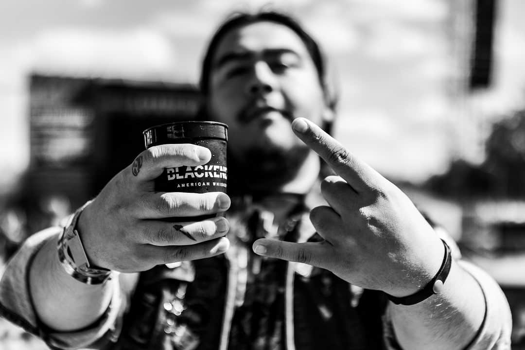 メタリカのインスタグラム：「Calling all #LoudMouths! Get ready for another weekend in Louisville at @louderthanlifefest and swing by The Whiskey Bar to see our friends @blackenedamericanwhiskey and their specialty cocktail features!  📸: @stvthrasher」