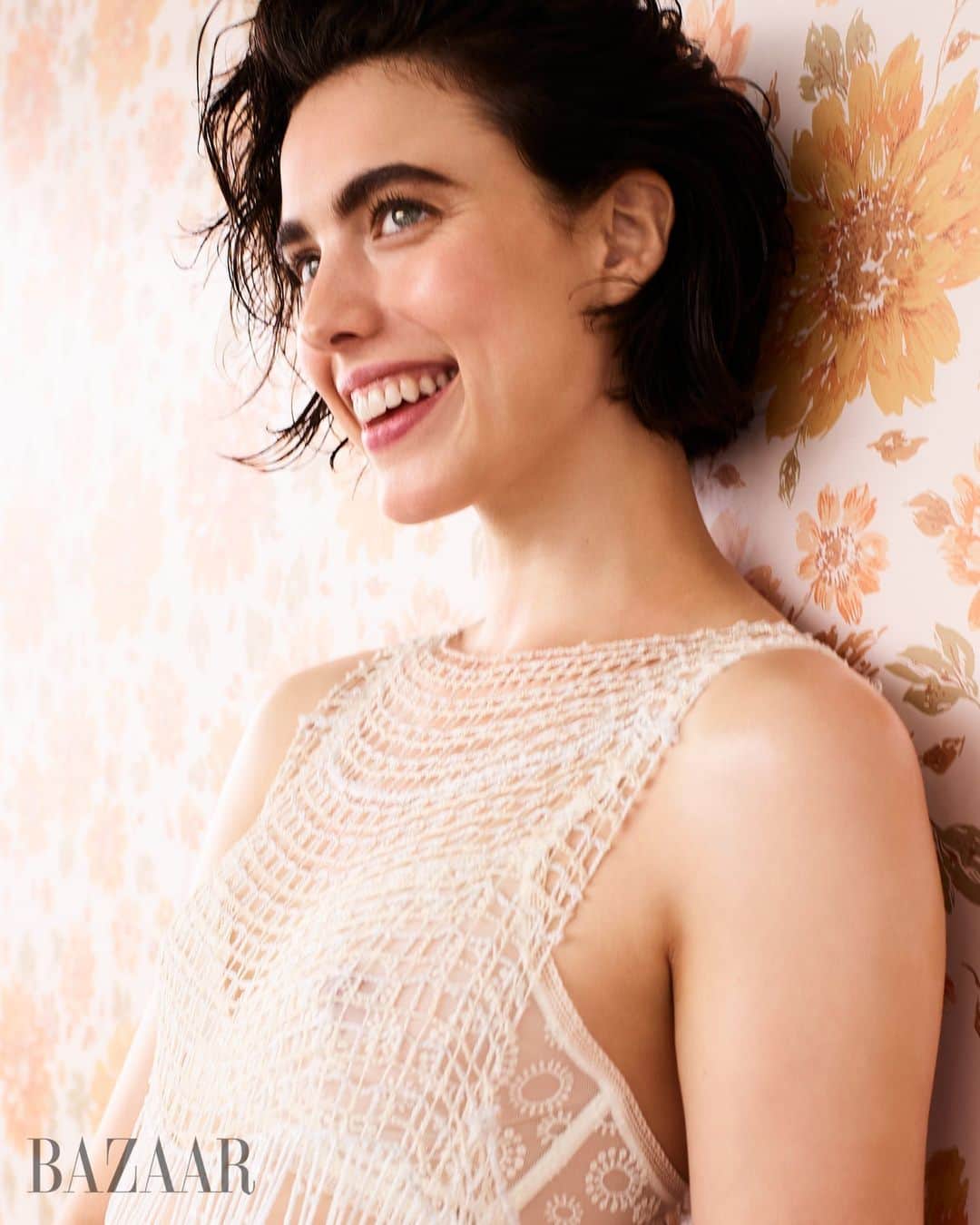 Harper's BAZAARのインスタグラム：「Speaking of her recent marriage to Grammy-winning singer, songwriter, and superproducer @jackantonoff, Margaret Qualley simply says, “I am so happy that I found my person, and it’s real. It’s amazing. It’s the best feeling in the world. I’m so excited and so at ease all at once.”  “Until about a month before I met Jack, I never had any furniture,” she says. “I would always have these shitty little apartments and move around from one place to another with a mattress on the floor and an IKEA lamp. I never made a home at all. I didn’t care; I cared about movies. I would use my sister’s basement in L.A. as a spot to keep my things. But I didn’t invest in that part of my life. It’s really exciting now to be making a home and to have something to care for.”   Qualley’s trying, though, not to plan too far ahead. “I just want to do everything with Jack,” she says. “One day I want kids, and I’m not there yet, and I want to keep doing movies. And that’s about all I know.”  Keep reading our cover story with #MargaretQualley at the link in bio. — October 2023 Voices Issue  Photographer: @amytroostphotography Stylist: @taylor__mcneill Creative Director: @lauragenninger Story by: Stephen Mooallem Hair: @akkishirakawa for @oribe Makeup: @yad1m Manicure: @honeynailz Entertainment Director: @angcutt Set design: @peterkleindesign  BAZAAR's October 2023 cover shoot was completed before the SAG-AFTRA strike.」