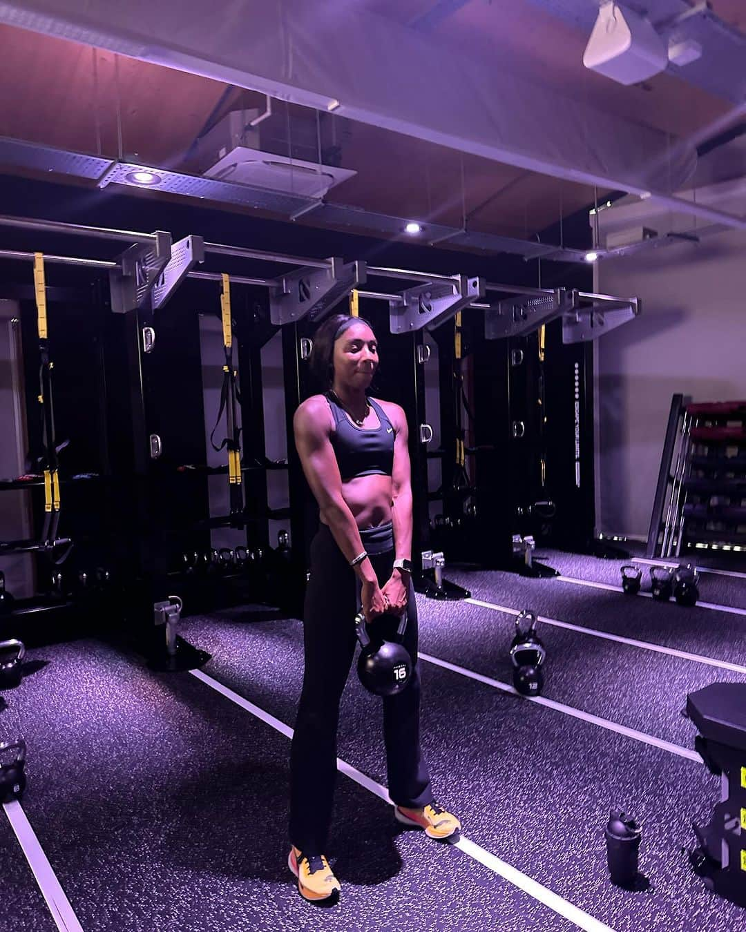 ビアンカ・ウィリアムズさんのインスタグラム写真 - (ビアンカ・ウィリアムズInstagram)「I had so much fun doing an elevate hiit endurance session at the brand new gym @kingscross.fitness with Remi  Definitely recommend heading down and giving the sessions a go 💪🏾  @kingscross.fitness @better_uk @technogym @myzonemoves #ad  #kingscross #workout #hiitworkout #endurance」9月21日 21時08分 - biancaawills