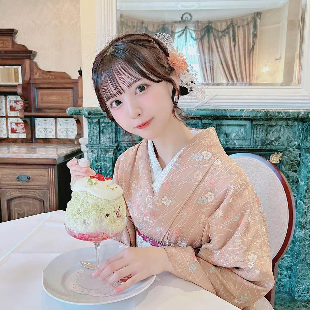 りこたにえんのインスタグラム：「お着物着てちょーかわいいカフェ行ってきた☕️♡  #着物　#和服 #着物レンタル　#京都　#kimono #kyoto #長楽館」