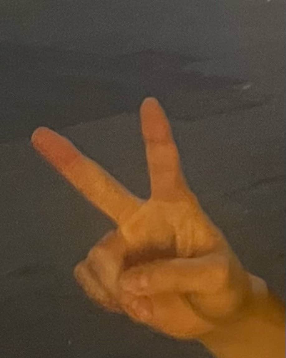 宇野愛海のインスタグラム：「. ✌︎」