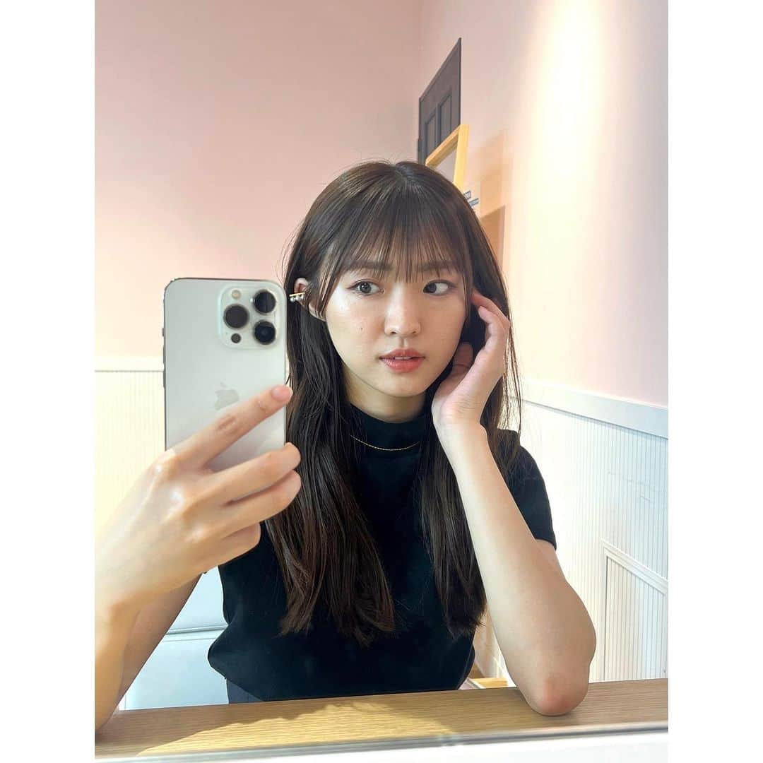 のインスタグラム：「＊ 🐈‍⬛🖤  #black #selfie」