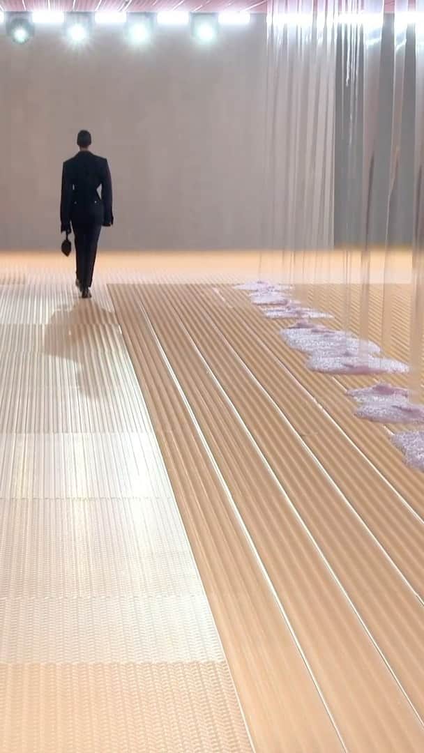 のインスタグラム：「Discover the full Prada Spring Summer 2024 Womenswear Collection presented by Miuccia Prada and Raf Simons today at Fondazione Prada Deposito.  #PradaSS24 #MiucciaPrada #RafSimons」