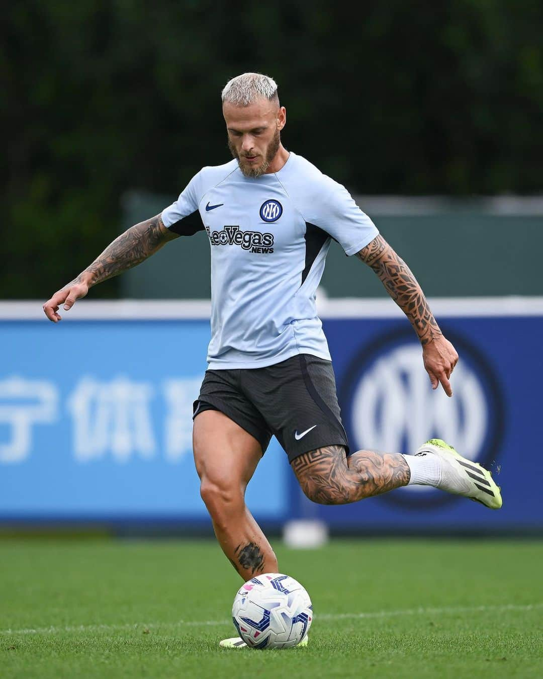 インテルナツィオナーレ・ミラノさんのインスタグラム写真 - (インテルナツィオナーレ・ミラノInstagram)「Today's training 📸  #ForzaInter」9月21日 22時05分 - inter