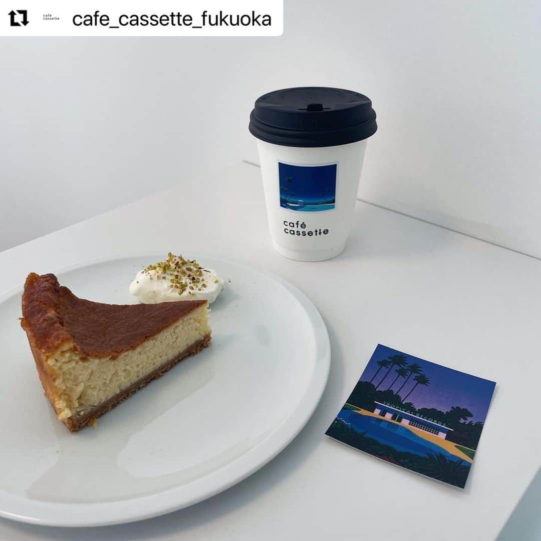 永井博さんのインスタグラム写真 - (永井博Instagram)「#Repost @cafe_cassette_fukuoka with @use.repost ・・・ ケーキとドリンクセットでご注文いただくと 「TOROPICAL RECORDS」の ステッカーをプレゼント!  「TROPICAL RECORDS」Hiroshi Nagai 会期：9.22(fri)〜10.22(sun) 11:00〜19:00 会場：cassette 住所：福岡市中央区唐人町1-2-8 定休日：水曜 HP：https://cassette-f.jp Co sponsored by GALLERY TARGET  ※オープニングイベントをcassetteにて開催します。 9.22 (fri) 17:00〜21:00 どなたでもご入場可能です。ぜひお越しください。  @hiroshipenguinjoe  @gallery_target  #永井博 #hiroshinagai #gallerytarget #cassette_fukuoka」9月21日 22時22分 - hiroshipenguinjoe