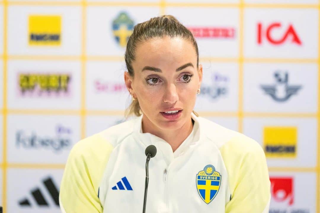 コソヴァレ・アスラニさんのインスタグラム写真 - (コソヴァレ・アスラニInstagram)「Feels so good to be in Sweden and to get to play on home ground tomorrow. MD-1 ✅🇸🇪」9月21日 22時39分 - asllani9